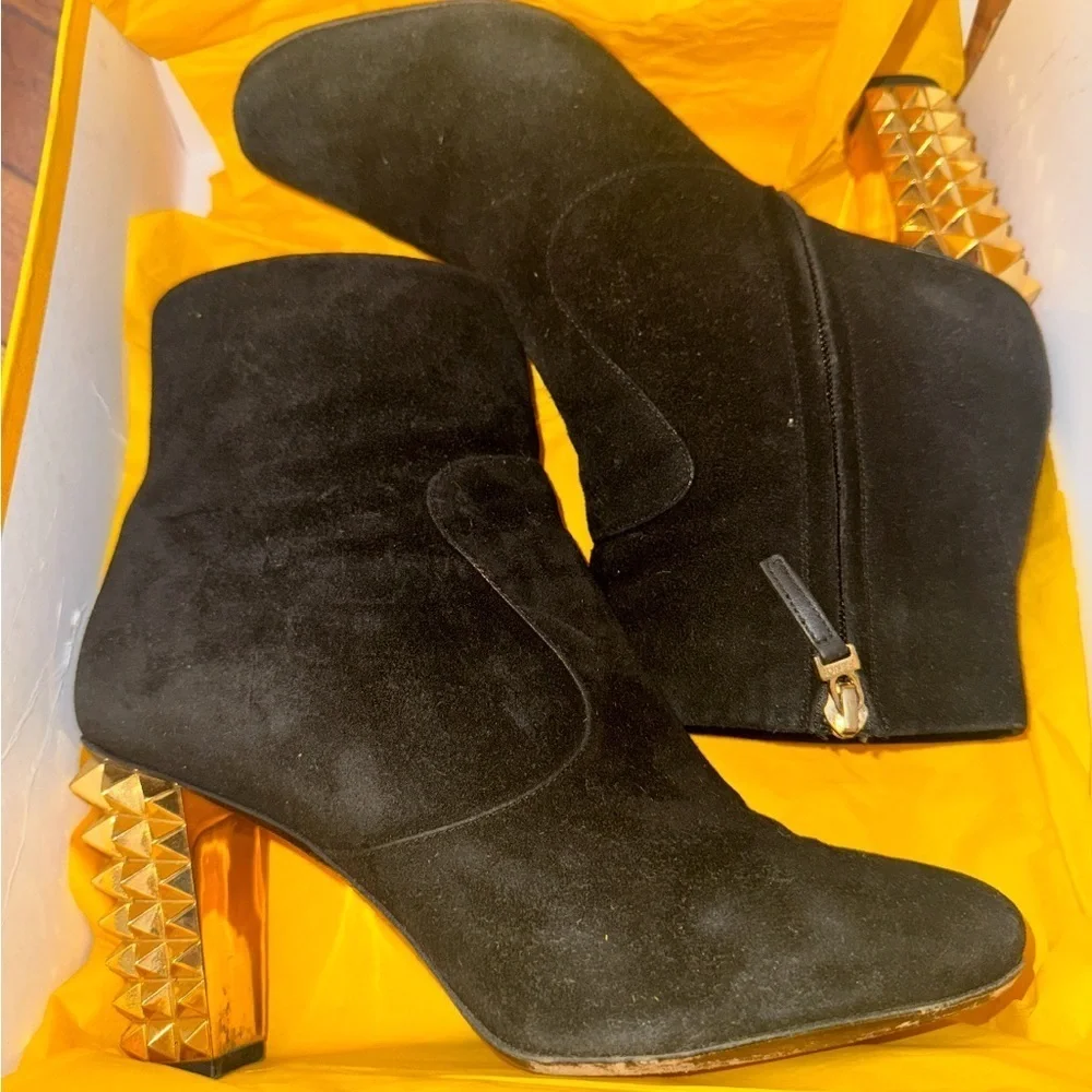 NOT FOR SALE  Studded Heel Suede Boots women’s size EU 41 (US 11) vtg